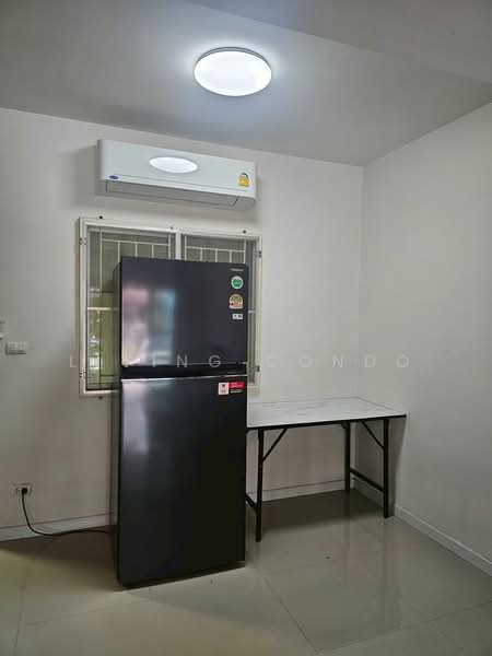 Baan Pruksa 86/1 Ladkrabang-Suvarnabhumi : บ้านพฤกษา 86/1 ลาดกระบัง-สุวรรณภูมิ, สมุทรปราการ, ถ.ลาดกระบัง, ศีรษะจรเข้น้อย, บางเสาธง, สมุทรปราการ, 72 ตร.ม., ทาวน์เฮ้าส์ ให้เช่า, โดย Living Condo, 500316557 - DDproperty.com