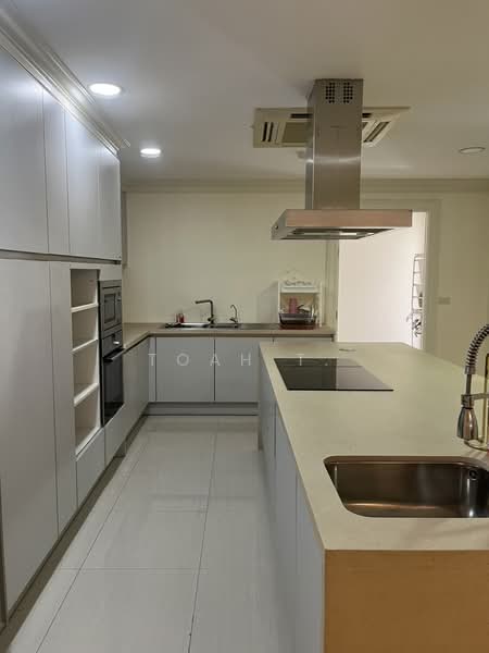 อาคารให้เช่า ทองหล่อ สุขุมวิท : Buildings for rent in Thonglor, Sukhumvit, Bangkok, Khlong Tan Nua, Watthana, Bangkok, , 900 sqm, Shophouse For Rent, by TOAH T., 500316593 - DDproperty.com