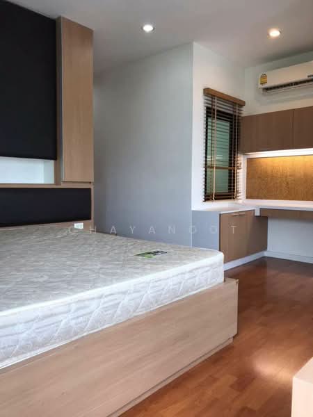 Beautiful 2-Story Corner Townhome for Rent. Modern Built-in, Pet-Friendly!, Bangkok, Suan Luang, Bangkok, 3 Bedrooms, 140 sqm, Townhouse For Rent, by Chayanoot, 500316654 - DDproperty.com