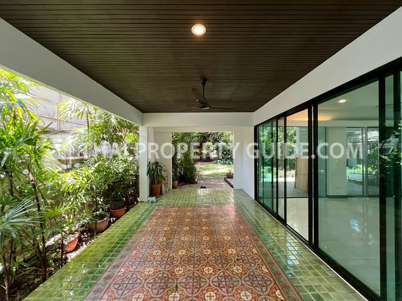 House with Shared Pool for rent in Sukhumvit, Bangkok, กรุงเทพ, คลองตันเหนือ, วัฒนา, กรุงเทพ, 350 ตร.ม., บ้านเดี่ยว ให้เช่า, โดย Khun Nita, 500316656 - DDproperty.com