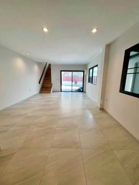 Home Office for Rent in Pradit Manutham / Ladprao Area (SPSJP354), Bangkok, ลาดพร้าว 87, Wang Thonglang, Bangkok, 3 Bedrooms, 175 sqm, Single Detached House For Rent, by Khun Jane, 500316660 - DDproperty.com
