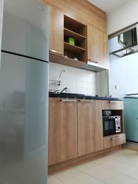 Hive Sathorn, Bangkok, Krung Thonburi Road, Khlong Ton Sai, Khlong San, Bangkok, 2 Bedrooms, 80 sqm, Condo For Rent, by Jutarat Jitmun, 500316689 - DDproperty.com