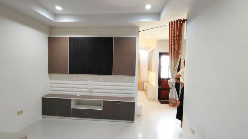 The Room 2 Bangsaen, Chon Buri (Pattaya), Saen Suk, Muang Chon Buri, Chon Buri (Pattaya), 1 Bedroom, 34 sqm, Condo For Sale, by The Best Property แหวว, 500316738 - DDproperty.com