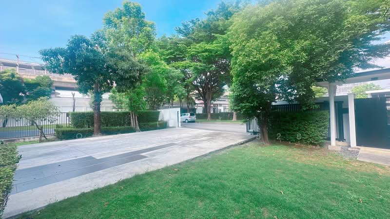 Ladawan Rattanathibet, Nonthaburi, Rattanathibet Road, Bang Rak Noi, Muang Nonthaburi, Nonthaburi, 4 Bedrooms, 400 sqm, Single Detached House For Sale, by เวนดี้ o89-048-2828, 500316774 - DDproperty.com
