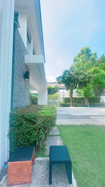Ladawan Rattanathibet, Nonthaburi, Rattanathibet Road, Bang Rak Noi, Muang Nonthaburi, Nonthaburi, 4 Bedrooms, 400 sqm, Single Detached House For Sale, by เวนดี้ o89-048-2828, 500316774 - DDproperty.com