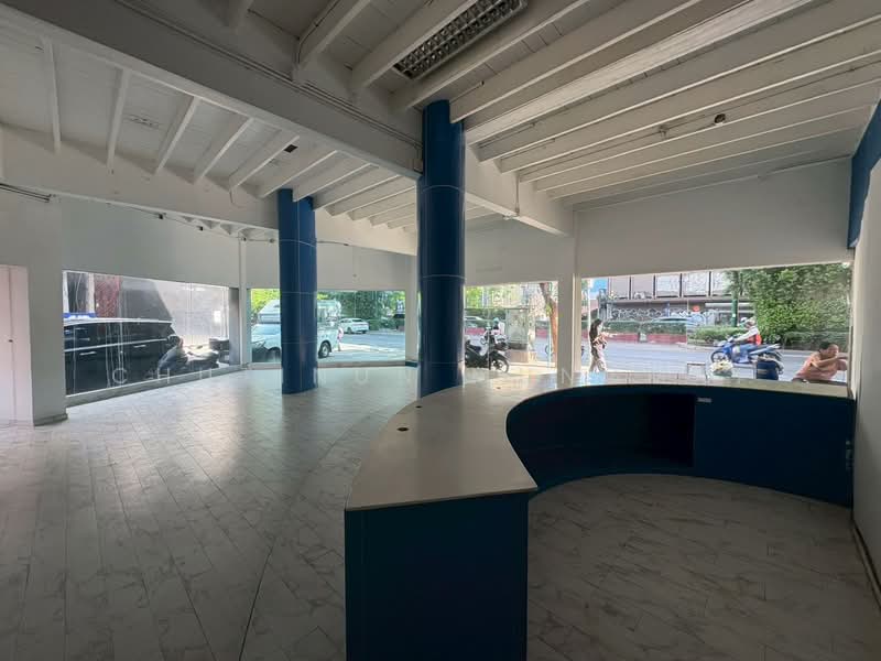 For Rent: 4-Storey Shop House Sukhumvit Road BTS Thonglor, Bangkok, Khlong Tan Nua, Watthana, Bangkok, , 654 sqm, Retail Space For Rent, by Chutinun Mungmai, 500316789 - DDproperty.com