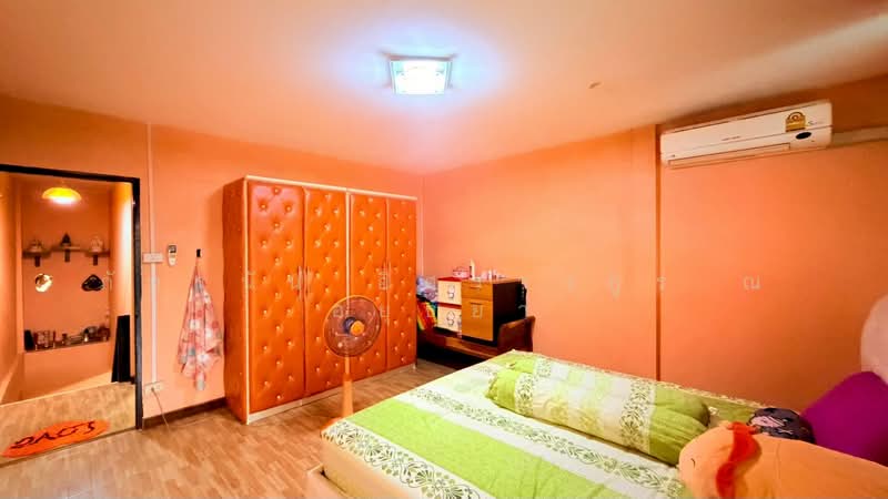 หมู่บ้านสุขใจวิลเลจ ซอยรามอินทรา 65 แยก 4 ถนนรามอินทรา แขวงท่าแร้ง เขตบางเขน กรุงเทพมหานคร, กรุงเทพ, รามอินทรา, ท่าแร้ง, บางเขน, กรุงเทพ, 60 ตร.ม., ทาวน์เฮ้าส์ ขาย, โดย ภัทรนัน อิศรางกูร ณ อยุธยา, 500316808 - DDproperty.com
