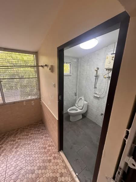ทาวน์โฮม 2 ชั้น ติด MRT ท่าพระ, Bangkok, Wat Tha Pra, Bangkok Yai, Bangkok, 4 Bedrooms, 180 sqm, Townhouse For Sale, by HOME Real Estate Service, 500316813 - DDproperty.com