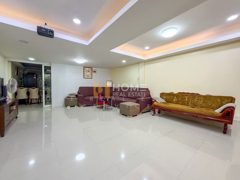 ทาวน์โฮม 2 ชั้น ติด MRT ท่าพระ, Bangkok, Wat Tha Pra, Bangkok Yai, Bangkok, 4 Bedrooms, 180 sqm, Townhouse For Sale, by HOME Real Estate Service, 500316813 - DDproperty.com