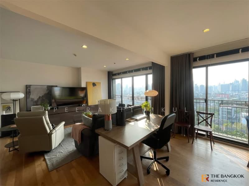 Noble Solo, Bangkok, 988 Thong Lo, Khlong Tan Nua, Watthana, Bangkok, 2 Bedrooms, 102 sqm, Condo For Rent, by Nicha Peerakittikul, 500316834 - DDproperty.com