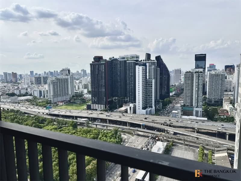 Life Asoke, Bangkok, Asoke-Dindang Road, Bang Kapi, Huai Khwang, Bangkok, 2 Bedrooms, 55 sqm, Condo For Rent, by Nicha Peerakittikul, 500316857 - DDproperty.com