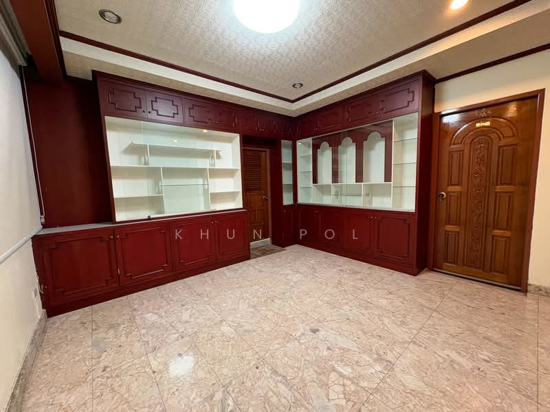 Detached House + Rooftop 3-Storey Renovated Home Charoen Nakhon Area, กรุงเทพ, บางลำภูล่าง, คลองสาน, กรุงเทพ, 300 ตร.ม., บ้านเดี่ยว ให้เช่า, โดย Khun Pol, 500316887 - DDproperty.com