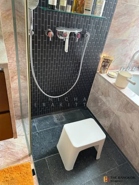 Hansar Rajdamri, Bangkok, 3-250 Soi Mahatlek Luang 2, Lumphini, Pathum Wan, Bangkok, 2 Bedrooms, 107 sqm, Condo For Rent, by Nicha Peerakittikul, 500316896 - DDproperty.com