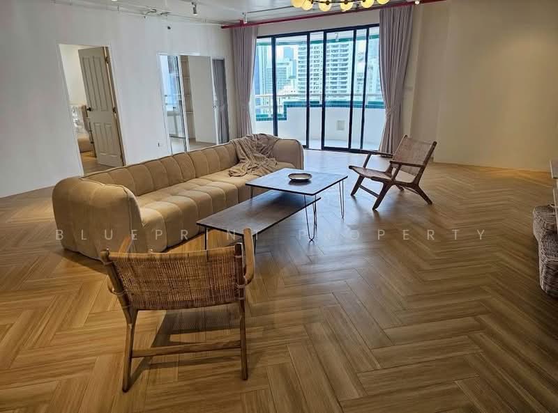 Las Colinas, Bangkok, Sukhumvit 21 Road, Khlongtoei Nua, Watthana, Bangkok, 4 Bedrooms, 200 sqm, Condo For Rent, by Blueprint Property, 500316942 - DDproperty.com