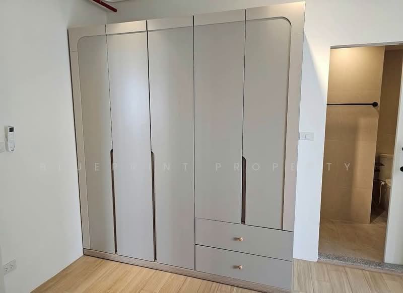 Las Colinas, Bangkok, Sukhumvit 21 Road, Khlongtoei Nua, Watthana, Bangkok, 4 Bedrooms, 200 sqm, Condo For Rent, by Blueprint Property, 500316942 - DDproperty.com