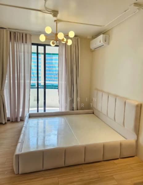 Las Colinas, Bangkok, Sukhumvit 21 Road, Khlongtoei Nua, Watthana, Bangkok, 4 Bedrooms, 200 sqm, Condo For Rent, by Blueprint Property, 500316942 - DDproperty.com