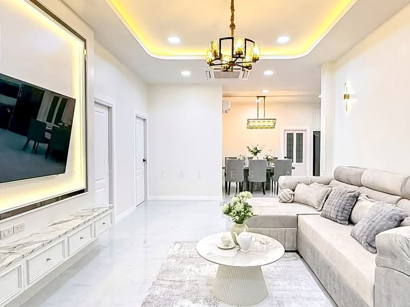 Pool Villa for Sale East Pattaya Modern Classic Fully Furnished, Chon Buri (Pattaya), Bang Lamung, Bang Lamung (Pattaya), Chon Buri (Pattaya), 3 Bedrooms, 304 sqm, Villa For Sale, by PLC Real Estate, 500317048 - DDproperty.com