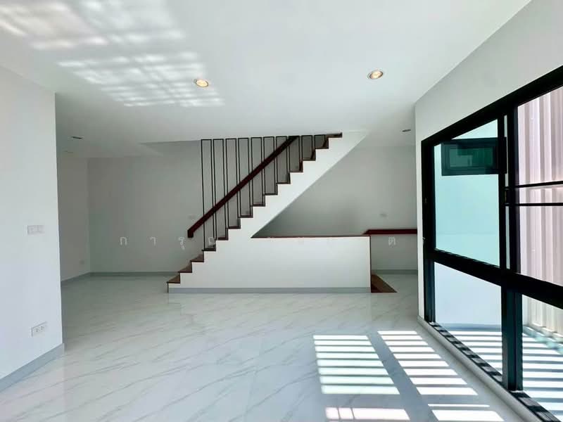 ลาดพร้าว 87 แยก 28, Bangkok, Khlong Chaokhun Sing, Wang Thonglang, Bangkok, 3 Bedrooms, 175 sqm, Townhouse For Rent, by การุณ ชมภูบุตร, 500317077 - DDproperty.com