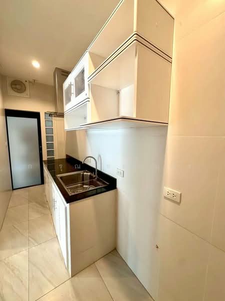 ลาดพร้าว 87 แยก 28, Bangkok, Khlong Chaokhun Sing, Wang Thonglang, Bangkok, 3 Bedrooms, 175 sqm, Townhouse For Rent, by การุณ ชมภูบุตร, 500317077 - DDproperty.com
