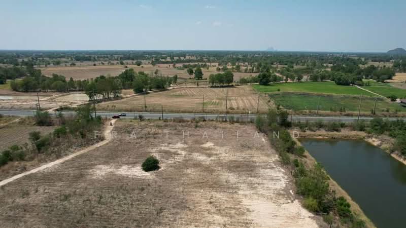 ขายที่ดินเปล่า 66-0-53 ไร่ ลาดยาว นครสวรรค์, Nakhon Sawan, Nong Nom Wua, Lat Yao, Nakhon Sawan, , 105,812 sqm, Land For Sale, by ERA Thailand, 500317165 - DDproperty.com