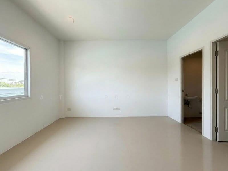Crystal Town ศรีราชา, Chon Buri (Pattaya), Surasak, Si Racha, Chon Buri (Pattaya), , 88 sqm, Shophouse For Sale, by A.T.A. Property, 500317201 - DDproperty.com