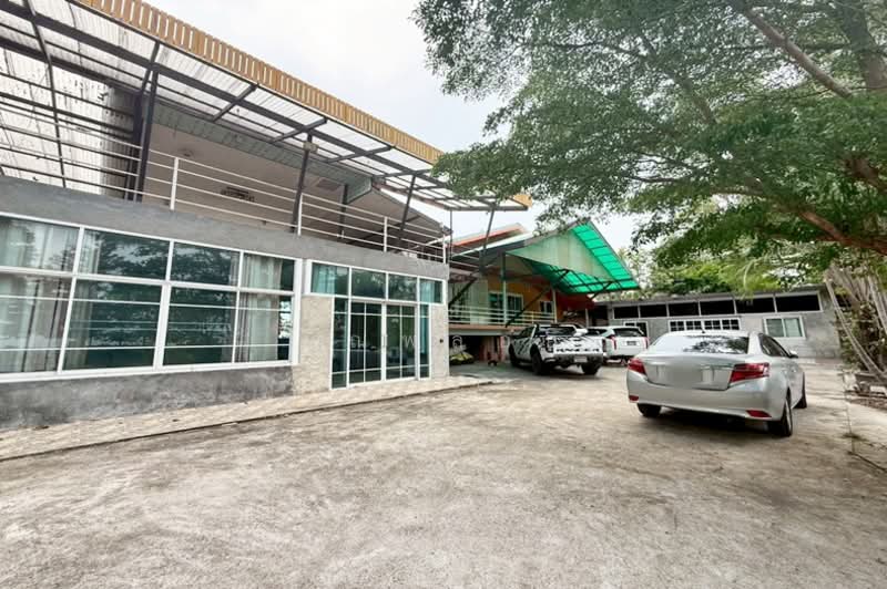ซอยคลองหกตะวันตก, Pathum Thani, Khlong Hok, Khlong Luang, Pathum Thani, 4 Bedrooms, 659 sqm, Single Detached House For Sale, by คุณพลอย, 500317279 - DDproperty.com