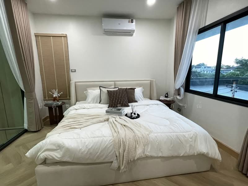 บ้านเดี่ยวหลังมุม นวมินทร์ บางกะปิ สไตล์ โมเดิร์น, กรุงเทพ, นวลจันทร์, บึงกุ่ม, กรุงเทพ, 320 ตร.ม., บ้านเดี่ยว ขาย, โดย ปภัชญา ธนัตถ์ภรณ์, 500317432 - DDproperty.com