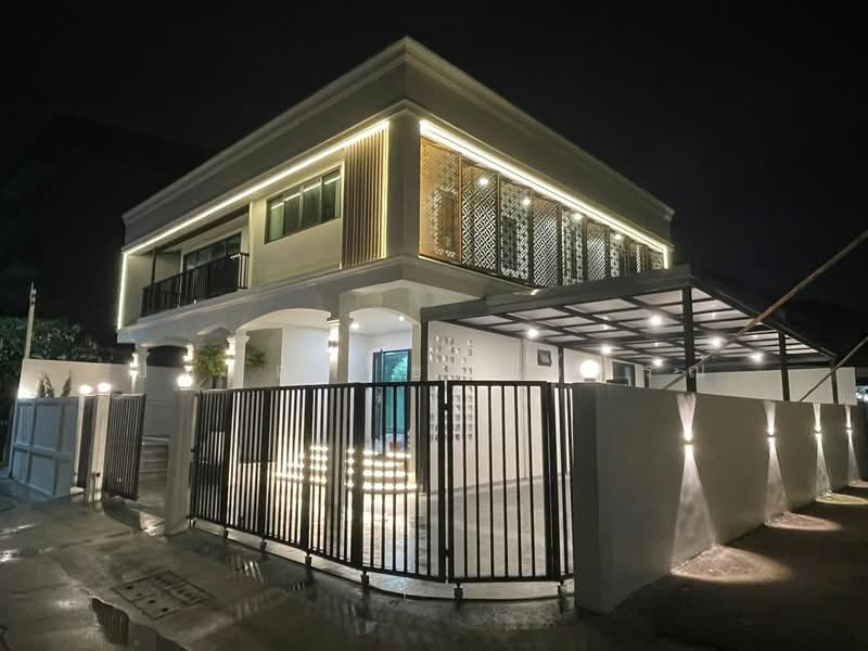บ้านเดี่ยวหลังมุม นวมินทร์ บางกะปิ สไตล์ โมเดิร์น, กรุงเทพ, นวลจันทร์, บึงกุ่ม, กรุงเทพ, 320 ตร.ม., บ้านเดี่ยว ขาย, โดย ปภัชญา ธนัตถ์ภรณ์, 500317432 - DDproperty.com
