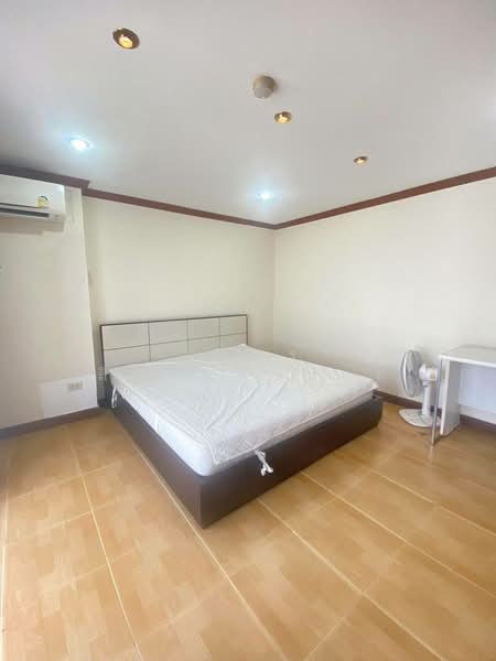 Srivara Mansion 2, Bangkok, Din Daeng, Bangkok, 3 Bedrooms, 188 sqm, Condo For Rent, by วรกร สิทธิลู่ตระกูล, 500317571 - DDproperty.com