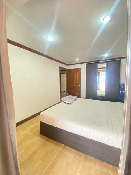 Srivara Mansion 2, Bangkok, Din Daeng, Bangkok, 3 Bedrooms, 188 sqm, Condo For Rent, by วรกร สิทธิลู่ตระกูล, 500317571 - DDproperty.com