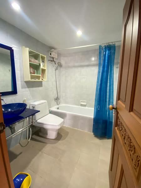 Srivara Mansion 2, Bangkok, Din Daeng, Bangkok, 3 Bedrooms, 188 sqm, Condo For Rent, by วรกร สิทธิลู่ตระกูล, 500317571 - DDproperty.com