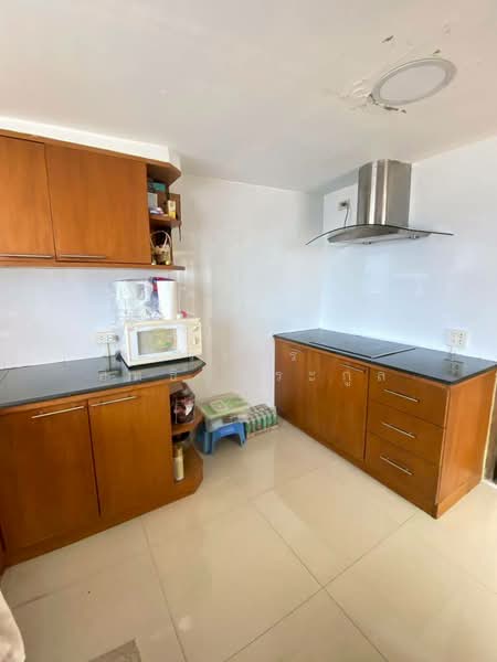 Srivara Mansion 2, Bangkok, Din Daeng, Bangkok, 3 Bedrooms, 188 sqm, Condo For Rent, by วรกร สิทธิลู่ตระกูล, 500317571 - DDproperty.com