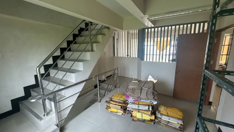 For Sale/Rent: Commercial Building in a Prime Location on Khubon Road (SPSAD3990), Bangkok, Ram Inthra, Khan Na Yao, Bangkok, , 560 sqm, Shophouse For Rent, by Agent Pla, 500317574 - DDproperty.com