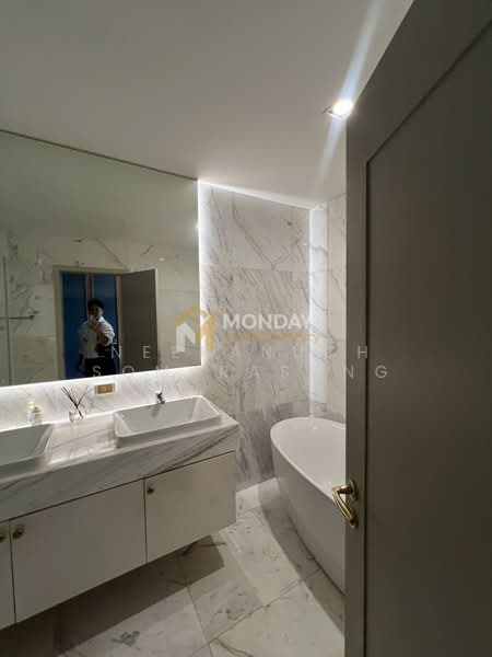 The Empire Place, Bangkok, 88 Narathiwatratchanakharin Road, Thung Maha Mek, Sathon, Bangkok, 3 Bedrooms, 132 sqm, Condo For Sale, by Neeranuch Somprasong, 500317607 - DDproperty.com