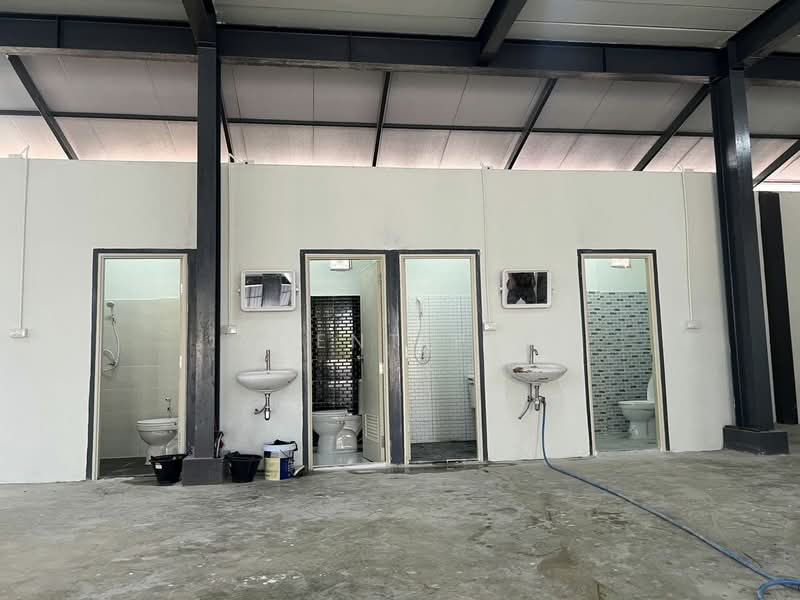 Warehouse with Office for Rent, Soi Pattanakarn 99, Near Suvarnabhumi Airport (SPSAD3991), Bangkok, Suan Luang, Bangkok, , 900 sqm, Warehouse/Factory For Rent, by Agent Pla, 500317614 - DDproperty.com