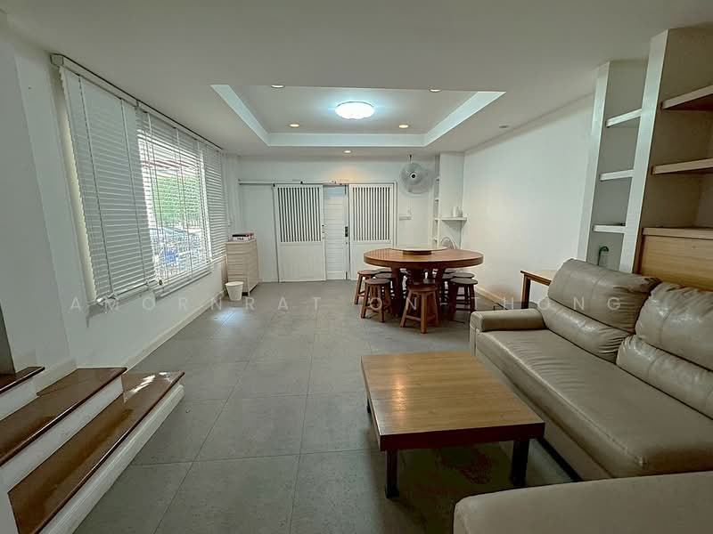 Townhouse, Bangkok, Khlongtoei Nua, Watthana, Bangkok, 5 Bedrooms, 400 sqm, Townhouse For Rent, by Amornrat On-Thong, 500317616 - DDproperty.com