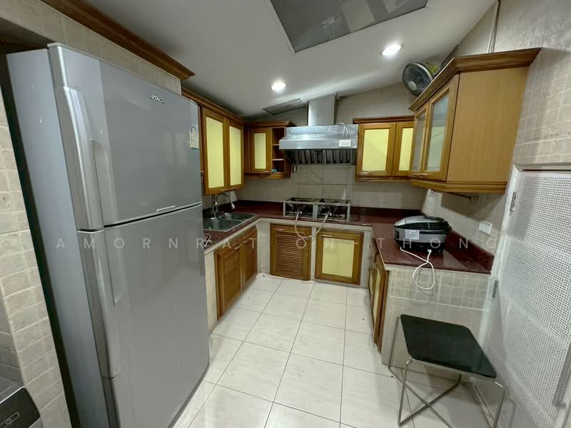 Townhouse, Bangkok, Khlongtoei Nua, Watthana, Bangkok, 5 Bedrooms, 400 sqm, Townhouse For Rent, by Amornrat On-Thong, 500317616 - DDproperty.com