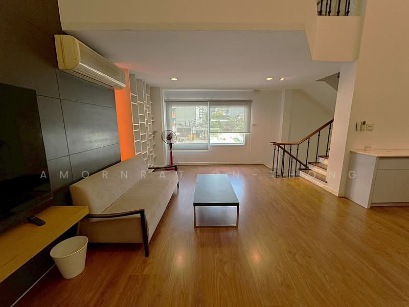 Townhouse, Bangkok, Khlongtoei Nua, Watthana, Bangkok, 5 Bedrooms, 400 sqm, Townhouse For Rent, by Amornrat On-Thong, 500317616 - DDproperty.com