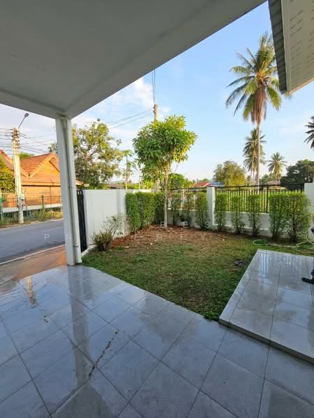 ทาวน์เฮ้าส์บางละมุง ชลบุรี, Chon Buri (Pattaya), Ta Khian Tia, Bang Lamung (Pattaya), Chon Buri (Pattaya), 2 Bedrooms, 150 sqm, Townhouse For Sale, by The Best Property ชมพู่, 500317617 - DDproperty.com