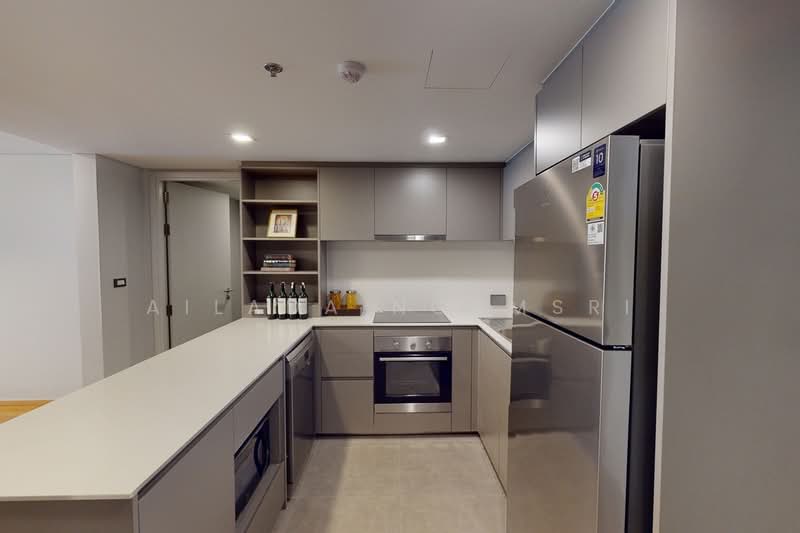 Piya Apartment Sukhumvit 15, Bangkok, 99 Sukhumvit 15, Khlongtoei Nua, Watthana, Bangkok, 3 Bedrooms, 142 sqm, Condo For Rent, by Ailada Ngamsri, 500317651 - DDproperty.com