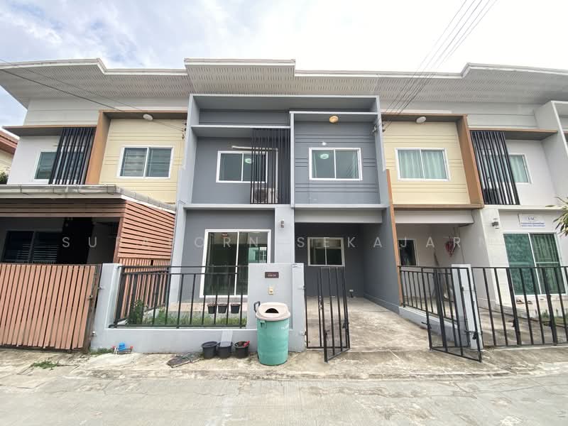 The Modish Bang Bua Thong, Nonthaburi, Lam Pho Road, Lam Pho, Bang Bua Thong, Nonthaburi, 4 Bedrooms, 119 sqm, Townhouse For Rent, by Supaporn Sekajarn, 500317727 - DDproperty.com