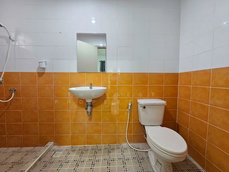 ณพณภา อมตะ-ชลบุรี (Nopnapha Amata-Chonburi), Chon Buri (Pattaya), Khlong Tamru, Muang Chon Buri, Chon Buri (Pattaya), 2 Bedrooms, 88 sqm, Semi-Detached House (Twin House) For Sale, by The Best Property ปู, 500317796 - DDproperty.com