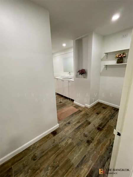 President Park Sukhumvit 24, Bangkok, 99 Sukhumvit 24 Alley, Khlongtoei Nua, Watthana, Bangkok, 3 Bedrooms, 260 sqm, Condo For Sale, by Sirirut Havee Akehurst, 500317881 - DDproperty.com