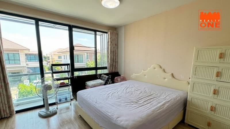 Urbano Ramkhamhaeng, Bangkok, Ramkhamhaeng Road, Saphan Sung, Bangkok, 3 Bedrooms, 119 sqm, Townhouse For Sale, by ธัชเวท จิระติวานนท์, 500317895 - DDproperty.com