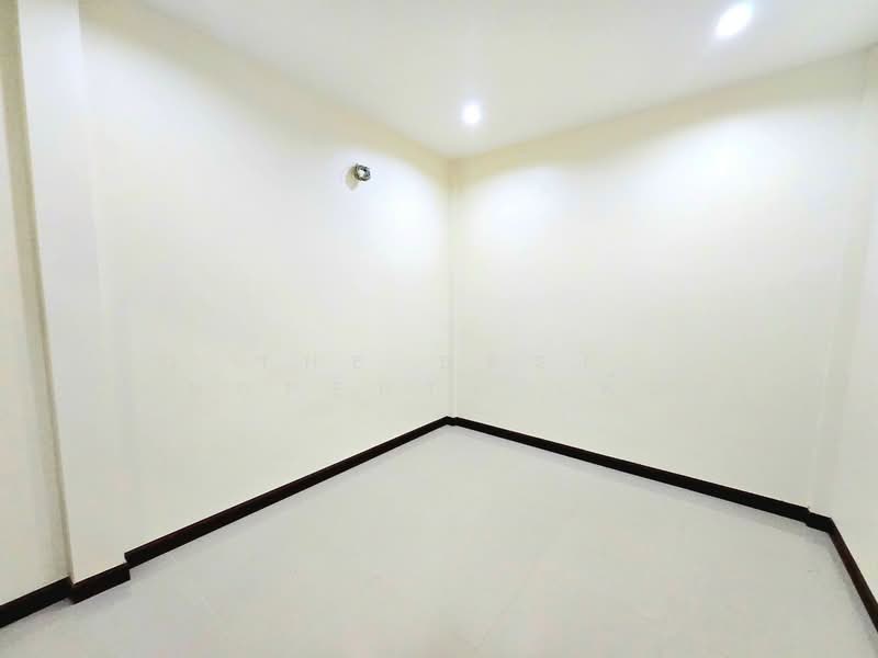 ทาวน์เฮ้าส์บ้านโป่ง ราชบุรี, Ratchaburi, Nong O, Ban Pong, Ratchaburi, 2 Bedrooms, 100 sqm, Townhouse For Sale, by The Best Property เพ้นท์, 500317902 - DDproperty.com