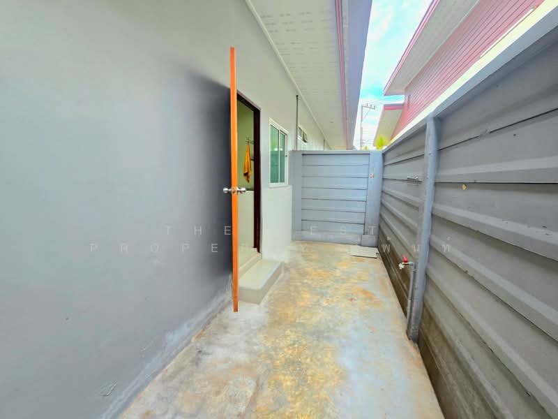 ทาวน์เฮ้าส์บ้านโป่ง ราชบุรี, Ratchaburi, Nong O, Ban Pong, Ratchaburi, 2 Bedrooms, 100 sqm, Townhouse For Sale, by The Best Property เพ้นท์, 500317902 - DDproperty.com