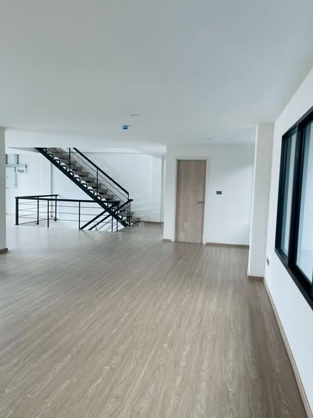 Nirvana @ Work Krungthep Kreetha, Bangkok, Thap Chang, Saphan Sung, Bangkok, , 562 sqm, Office Space For Rent, by ปรัศนียา ศรีเจริญ, 500317940 - DDproperty.com