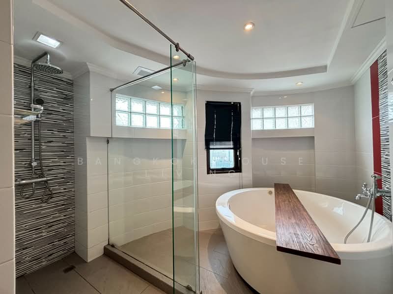 Kallista Mansion, Bangkok, 64 Soi Sukhumvit 11, Khlongtoei Nua, Watthana, Bangkok, 3 Bedrooms, 315 sqm, Condo For Rent, by Bangkok House Living, 500317956 - DDproperty.com