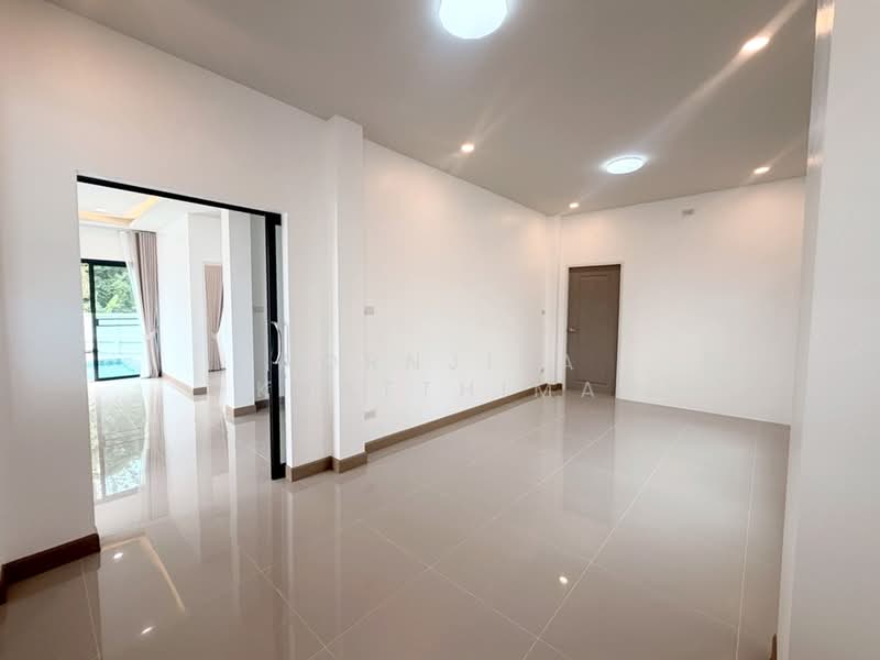 P0106/2 | Modern Pool Villa in Ban Waen, Only 5 Minutes from Kad Farang Village, Chiang Mai, Ban Waen, Hang Dong, Chiang Mai, 4 Bedrooms, 360 sqm, Single Detached House For Sale, by Aornjira Khatthima, 500317970 - DDproperty.com