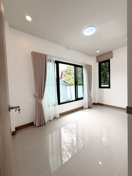 P0106/2 | หลังเดียวในโครงการ! Modern Pool Villa บ้านแหวน ใกล้กาดฝรั่งวิลเลจ 5 นาที, เชียงใหม่, บ้านแหวน, หางดง, เชียงใหม่, 360 ตร.ม., บ้านเดี่ยว ขาย, โดย Aornjira Khatthima, 500317970 - DDproperty.com